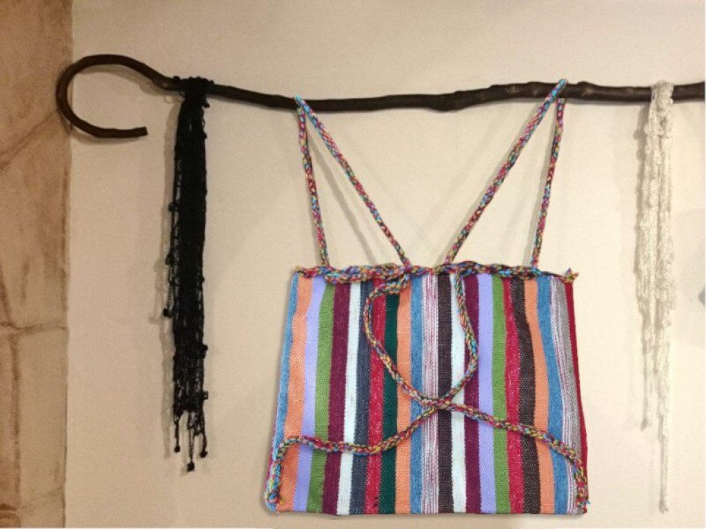 Παραδοσιακή Μάλλινη Τσάντα-Βούργια Σχέδιο Β Γαρύφαλλο | Γαρύφαλλο - Λευκά Εϊδη